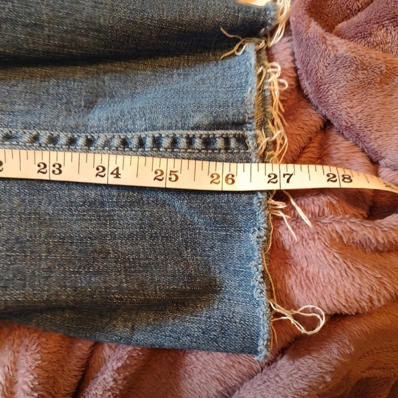 Simply Vera Wang Straight Size 14 Distressed Jeans! - Picture 14 of 14